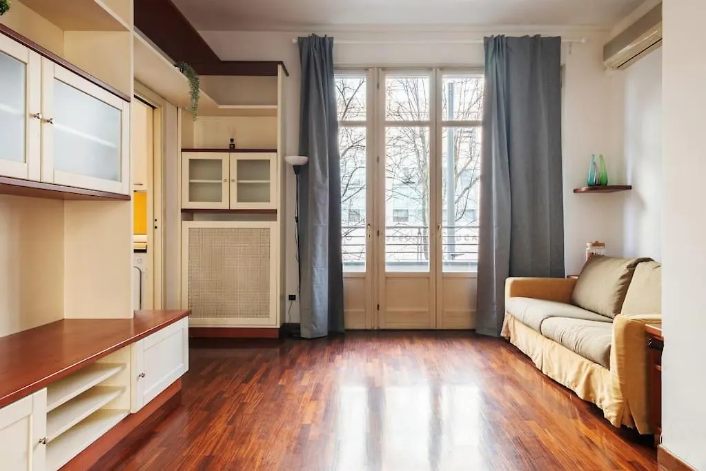 Bilocale Magnasco Mico Fiera Apartamento Milão 0*,  Itália